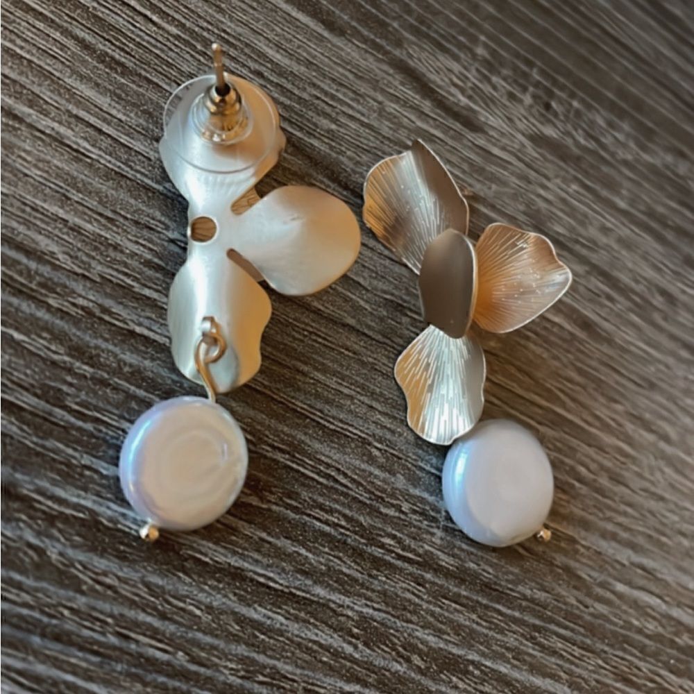 Flower shape earrings A5 - Picture 5 of 5